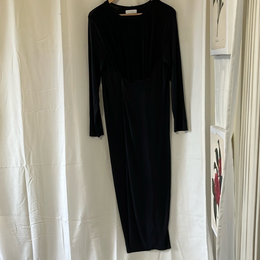 Oak & Fort Maxi Ruched Waist Long Sleeve Body Forming Dress a114